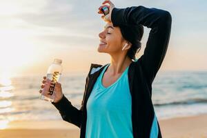 woman doing sports in morning photo