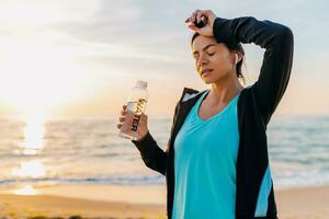 woman doing sports in morning photo