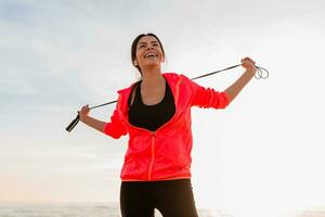 mujer haciendo Deportes en Mañana foto