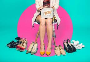 vistoso collage color bloqueo de piernas mujer calzado estilo Zapatos foto