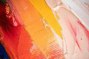 petróleo gato retrato pintura en multicolor tonos conceptual resumen cuadro. de cerca de un pintura por petróleo y paleta cuchillo en lienzo. foto
