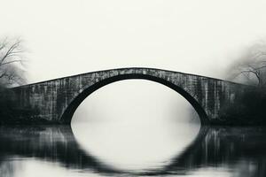 misterioso antiguo Roca puente minimalista negro y blanco antecedentes con vacío espacio para texto foto