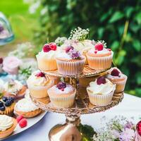 pastelitos, pasteles, bollos y magdalenas y fiesta decoración al aire libre a el Inglés país estilo jardín, dulce postres para boda, cumpleaños o fiesta celebracion, generativo ai foto