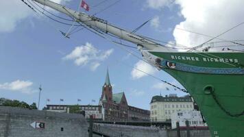 Hambourg Port - ordinateur de poche coup video