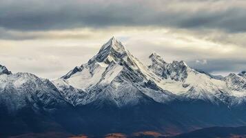 generativo ai, majestuoso majestad un cautivador ver de nevado picos foto