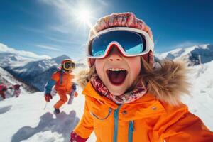 en Nevado clima invierno esquiar temporada practicantes de snowboard contento para selfies invierno foto