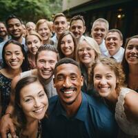 amigos y familia tomando un grupo foto