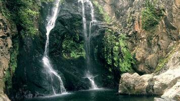 Sudusen Wasserfall im Yalova Truthahn video