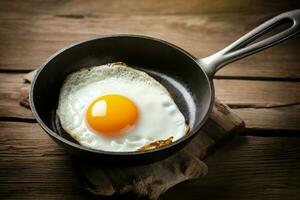 frito huevo desayuno de madera. generar ai foto