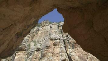 groots Ravijn nationaal park Arizona met haar gelaagde bands van rood rots onthullend miljoenen van jaren van geologisch geschiedenis video