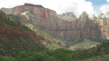 Gericht von das Patriarchen beim Zion National Park im Südwesten Utah USA video