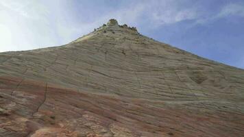 scacchiera mesa un iconico elevazione navajo arenaria a Sion nazionale parco nel sud-ovest Utah Stati Uniti d'America video