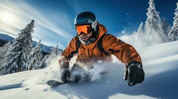 hombre en esquí gafas de protección paseos un tabla de snowboard desde un Nevado montaña foto