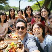 lleno de diversión picnic con bueno empresa foto