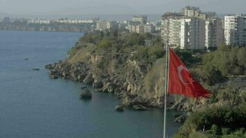 antalya kust och turkiska flagga video