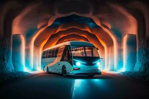 un neón entrenador, o largo recorrido autobús para turistas unidades mediante el montaña túneles y carreteras. neural red generado Arte foto