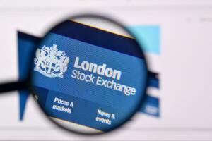 Homepage of london stock exchange website on the display of PC, url - londonstockexchange.com. photo
