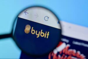 Homepage of bybit website on the display of PC, url - bybit.com. photo