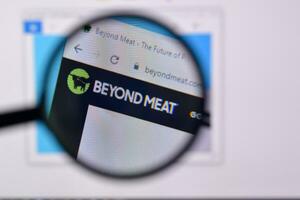 Homepage of beyond meat website on the display of PC, url - beyondmeat.com. photo