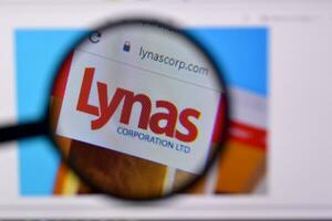 Homepage of lynas corp website on the display of PC, url - lynascorp.com. photo