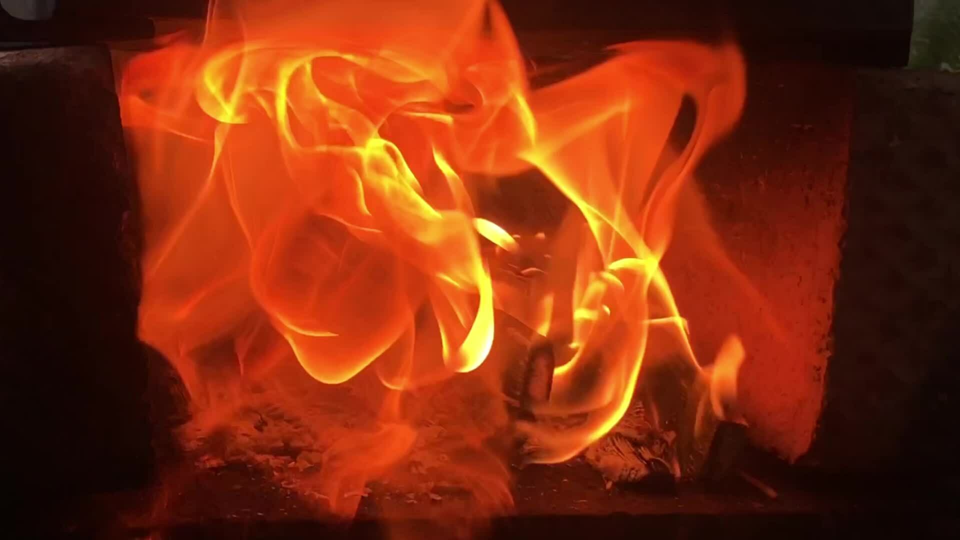 Fogo Com Línguas Acenando Por Muito Tempo, Ícone Isolado Do Vetor Da  Fogueira Vermelha. Chama Da Tocha, Símbolo Ardente Do Fogo Da Fogueira.  Sinal De Fogo Da Ignição Do Flare De Brilho