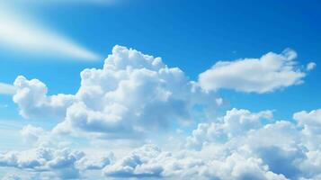 vívido azul cielo adornado con mullido blanco nubes foto
