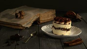 classique italien dessert tiramisu video