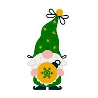 gracioso barbado gnomo con Navidad pelota, vector icono. un canoso duende sostiene un festivo juguete con un copo de nieve impresión. Papa Noel claus ayudante en un media gorra con un arco y un campana. plano dibujos animados clipart