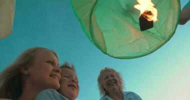 Family is going to fly sky lantern video