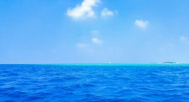 Natural tropical turquoise sandbank islands Madivaru Finolhu Rasdhoo Atoll Maldives. photo