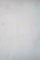 White concrete wall photo