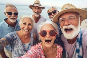 contento grupo de mayor personas sonriente a cámara al aire libre - más viejo amigos tomando selfie Foto con inteligente móvil teléfono dispositivo - vida estilo concepto con pensionistas teniendo divertido juntos generativo ai