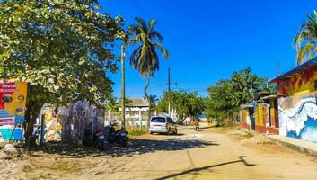 puerto escondido oaxaca mexico 2023 típico hermosa vistoso turista calle acera ciudad puerto escondido México. foto