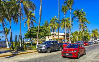 puerto escondido oaxaca mexico 2023 típico hermosa vistoso turista calle acera ciudad puerto escondido México. foto