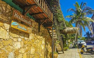 puerto escondido oaxaca mexico 2023 típico hermosa vistoso turista calle acera ciudad puerto escondido México. foto