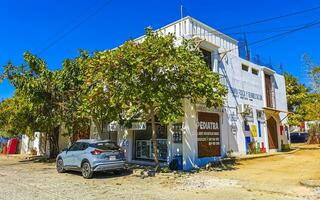 puerto escondido oaxaca mexico 2023 típico hermosa vistoso turista calle acera ciudad puerto escondido México. foto