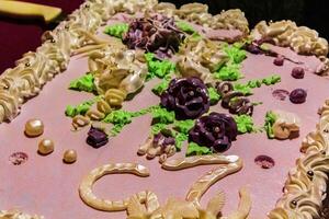 rosado púrpura fiesta pastel en Alemania. foto