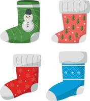 conjunto de Navidad calcetines con muñeco de nieve, abeto arboles y copos de nieve vector