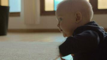 Baby girl wants to crawl and moving hands and legs video