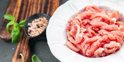 crudo carne Cerdo Fresco piezas Listo a cocinar sano aperitivo comida comida bocadillo en el mesa Copiar espacio comida antecedentes rústico parte superior ver foto