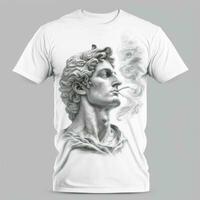 majestuoso estatua cabeza de fumar en un camiseta foto