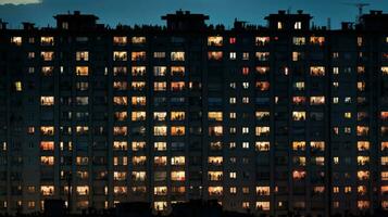 melancólico Soviético edificios Rusia depresivo comodidad fondo de pantalla teléfono inteligente foto fachada noche luces