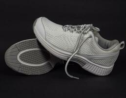 nuevo hermosa blanco zapatillas de el élite fabricante de alto calidad. frio foto