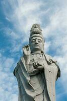 estatua en Budha Edén parque, en Portugal foto