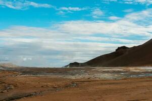 krafla es un volcánico sistema con un diámetro de aproximadamente 20 kilómetros situado en el región de mivatn, del Norte Islandia foto