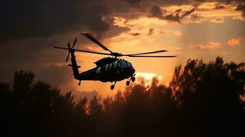 silueta de militar comando helicóptero gotas durante puesta de sol. generativo ai foto