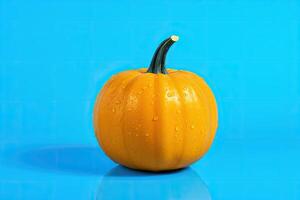 calabaza con agua gotas en un azul antecedentes. Víspera de Todos los Santos antecedentes. ai generado. foto