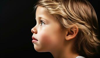 retrato de un pequeño niño aislado en oscuro antecedentes. ai generado foto