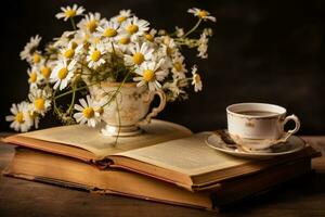 taza de café, libro y manzanilla flores en de madera mesa, hermosa composición con manzanilla flores en taza, antiguo libro, ai generado foto