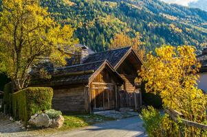 otoño en el Alpes, Italia foto